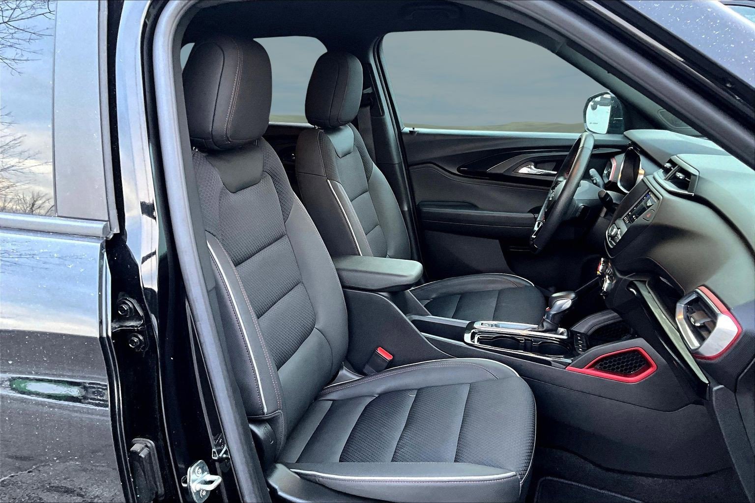 Used 2023 Chevrolet TrailBlazer RS image 21
