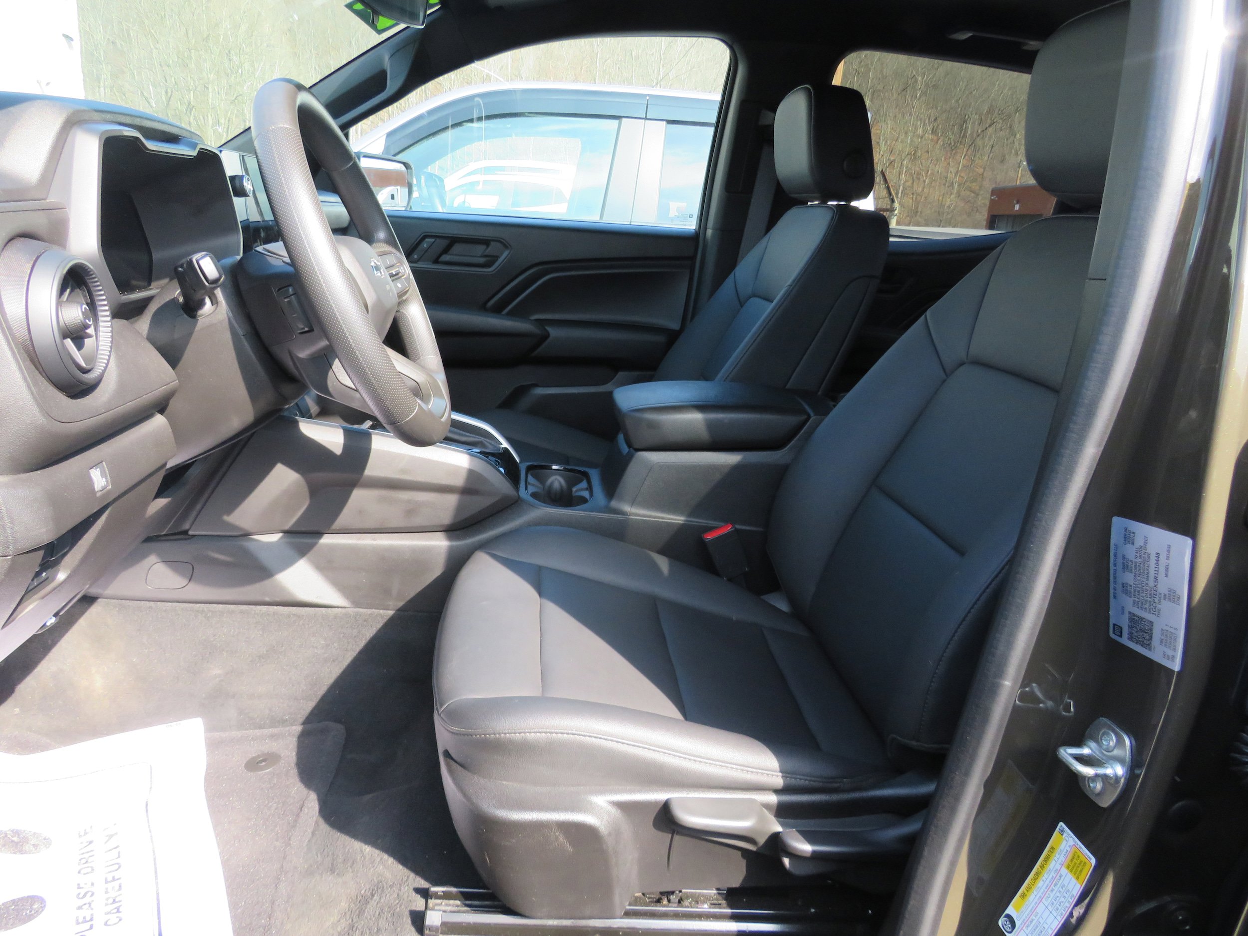Used 2024 Chevrolet Colorado Trail Boss w/ Advanced Trailering Package image 10