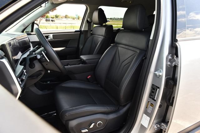 Used 2025 Hyundai Santa Fe SEL AWD/4WD image 19