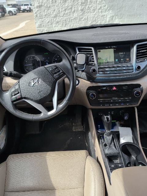 Used 2017 Hyundai Tucson Limited w/ Cargo Package AWD/4WD image 7