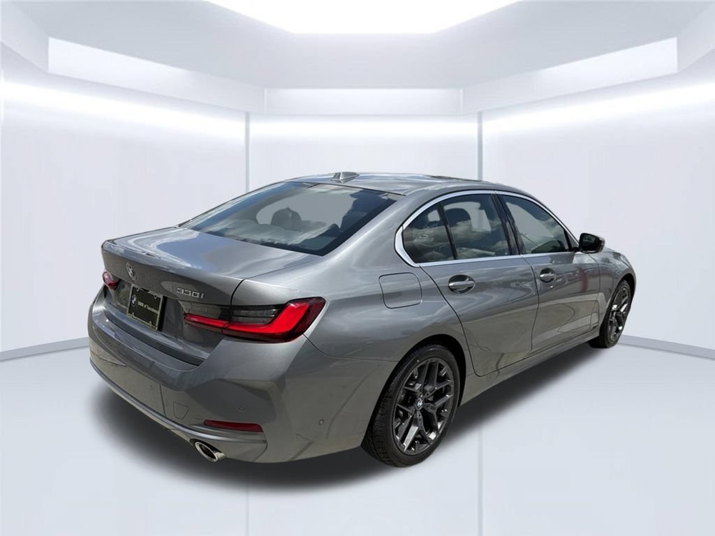 Used 2025 BMW 330i Sedan RWD image 7