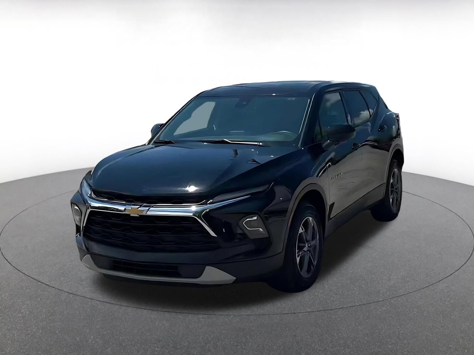 Used 2025 Chevrolet Blazer LT FWD image 7