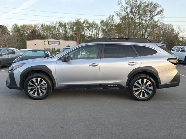 Used 2023 Subaru Outback Limited image 6