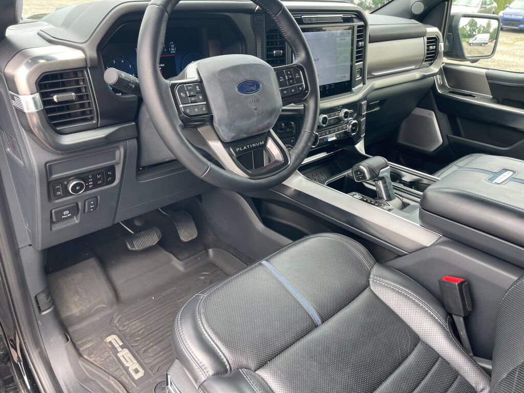 Used 2025 Ford F150 Platinum w/ Equipment Group 702A High AWD/4WD image 5