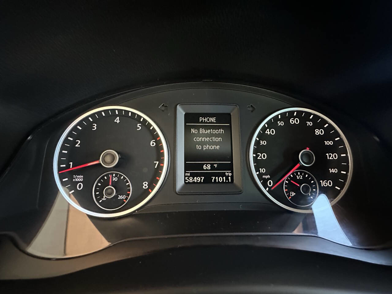 Used 2013 Volkswagen Tiguan SE image 16