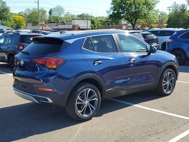 Certified 2023 Buick Encore GX Select FWD image 3
