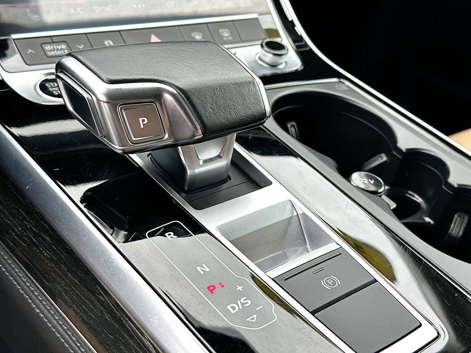 Used 2023 Audi Q7 3.0T Premium Plus image 21