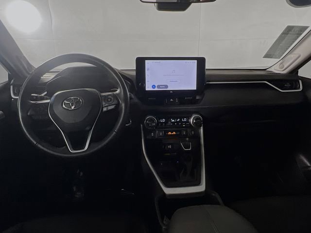 Used 2023 Toyota RAV4 XLE Premium image 27