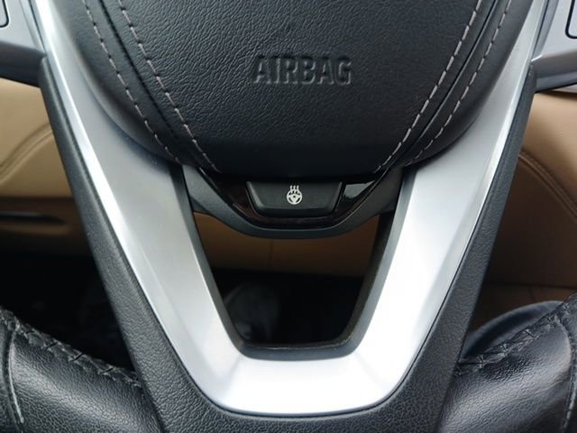 Used 2022 BMW 740i w/ Premium Package image 26