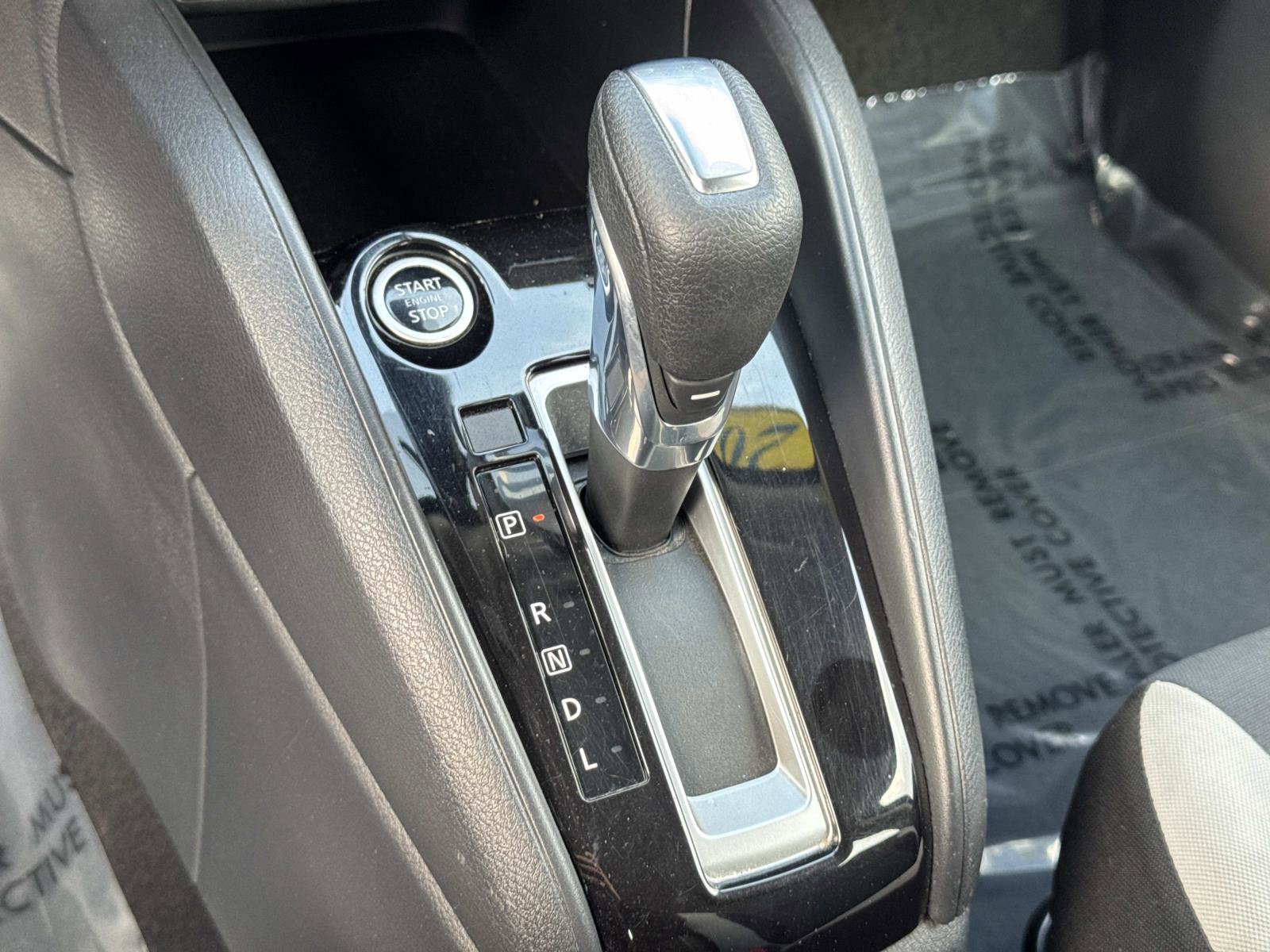 Used 2021 Nissan Versa SV image 16