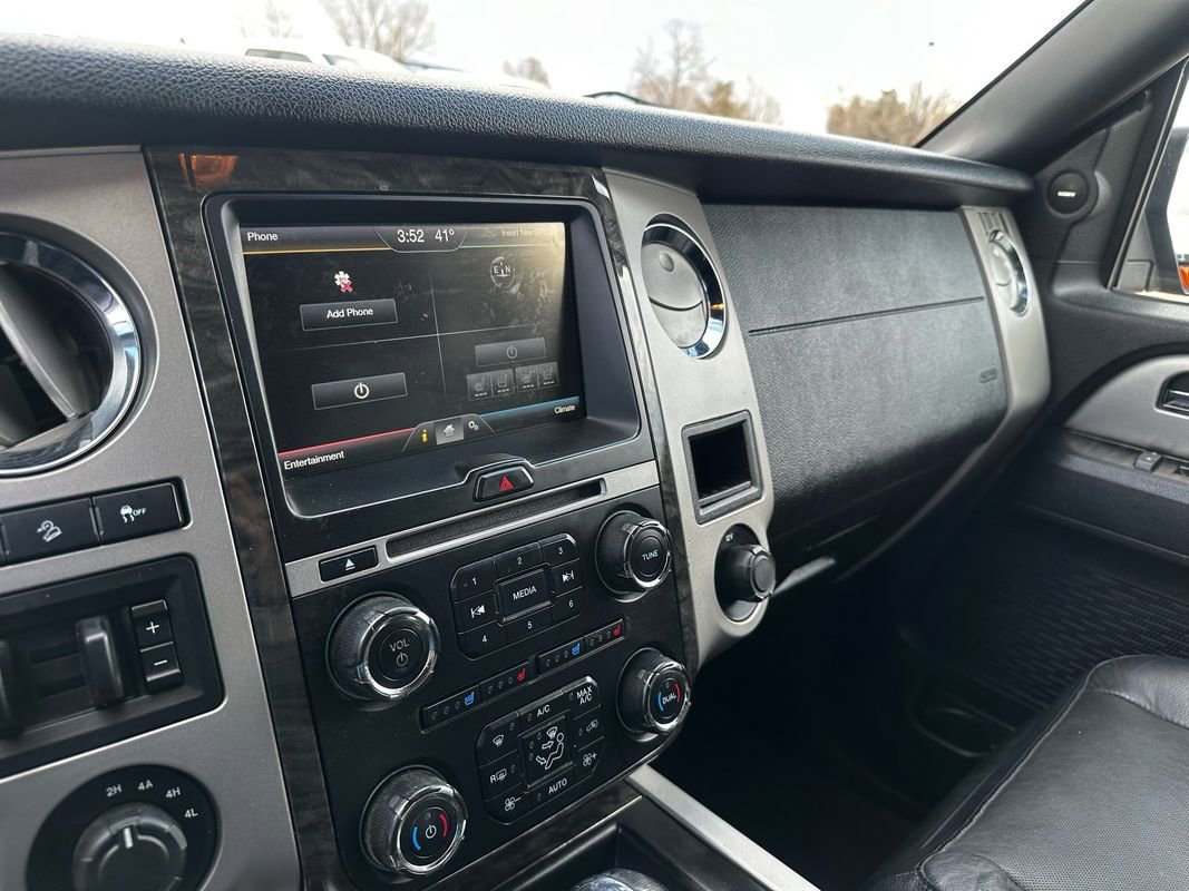 Used 2015 Ford Expedition Limited w/ Equipment Group 301A image 31