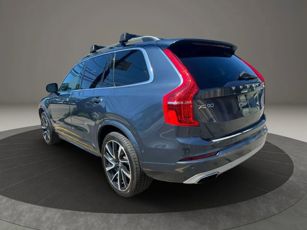 Used 2018 Volvo XC90 T6 Momentum w/ Convenience Package AWD/4WD image 7