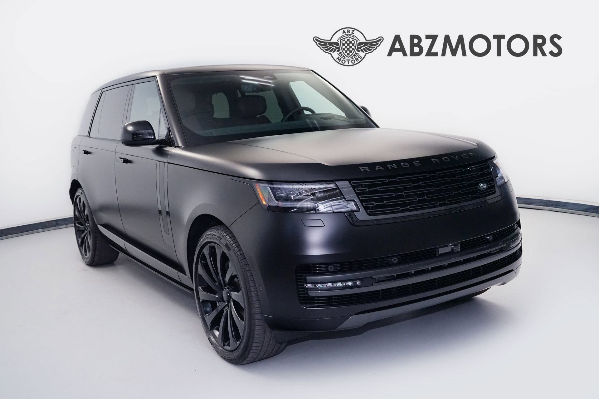 Used 2026 Land Rover Range Rover Long Wheelbase Autobiography AWD/4WD image 1