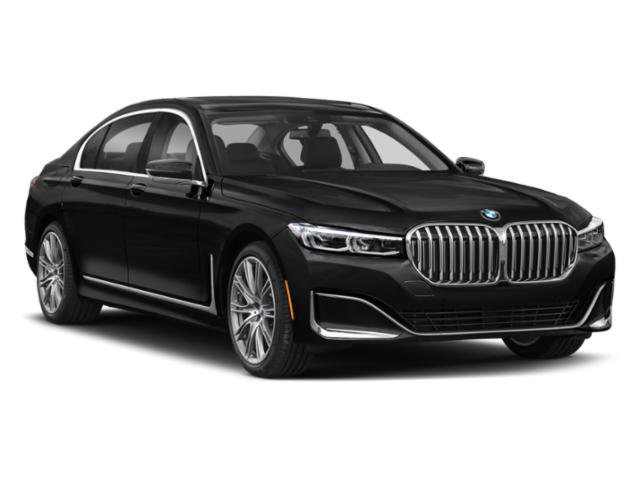 Used 2022 BMW 740i w/ M Sport Package RWD image 9