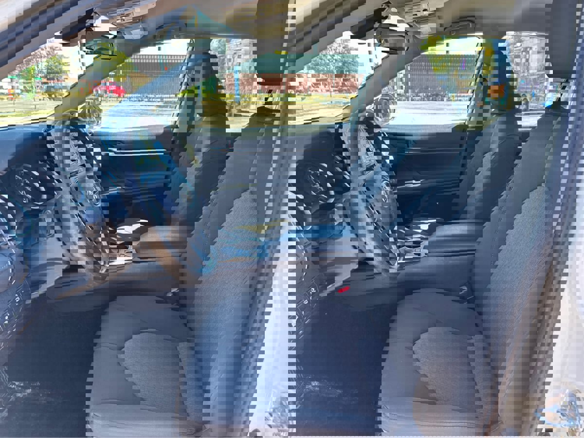 Used 2023 Toyota Camry LE image 10