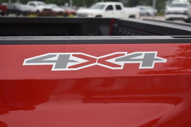 New 2026 Chevrolet Silverado 1500 Custom w/ LPO, Dark Essentials Package AWD/4WD image 13