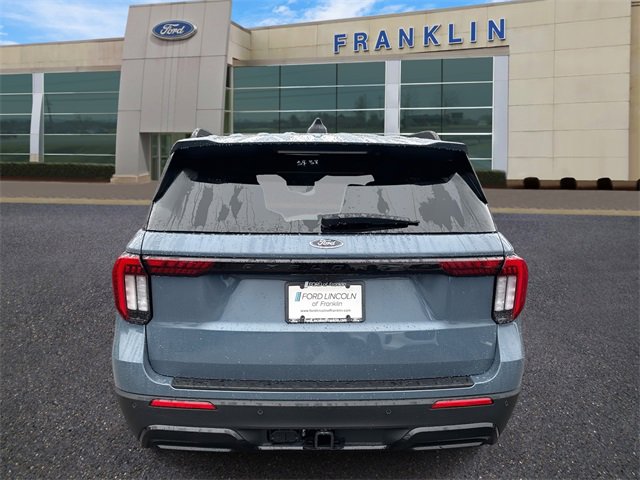 New 2026 Ford Explorer ST-Line w/ ST-Line Street Pack image 6