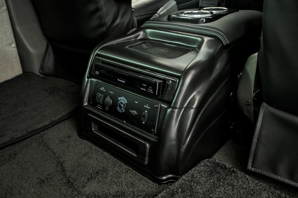 New 2026 GMC Savana 2500 Work Van w/ Driver Convenience Package image 8
