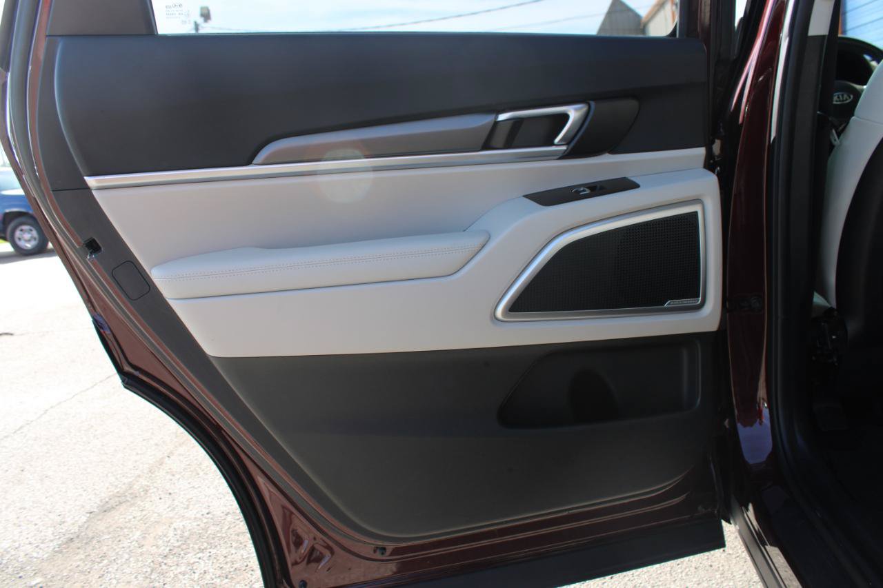 Used 2021 Kia Telluride S FWD image 37