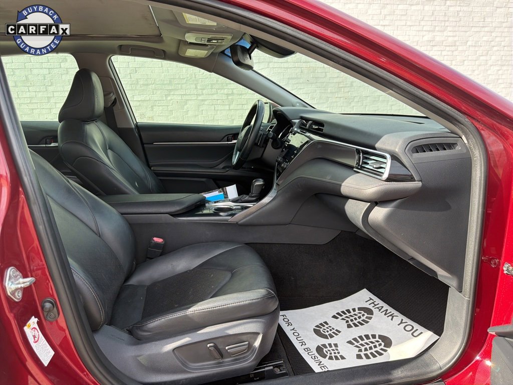 Used 2018 Toyota Camry XSE image 11