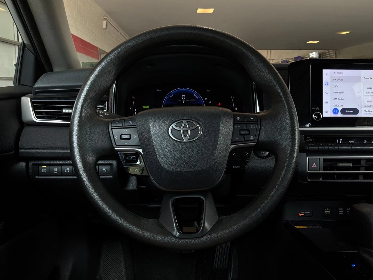 Used 2025 Toyota Camry LE FWD image 34