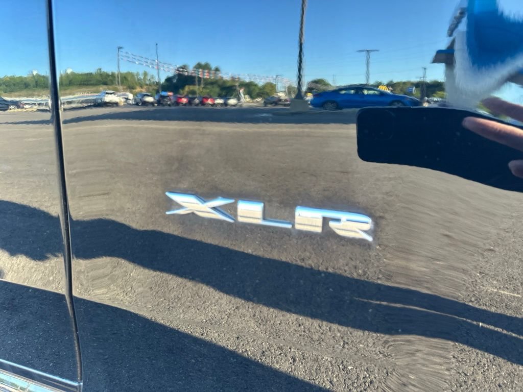 Used 2005 Cadillac XLR RWD image 13