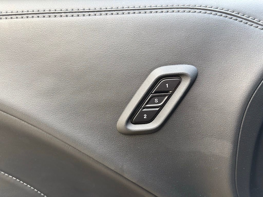Used 2023 Dodge Challenger R/T w/ Plus Package image 23