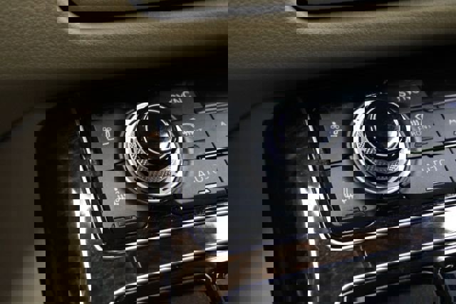 Used 2013 Audi A8 L 3.0T w/ Driver Assistance Pkg image 20