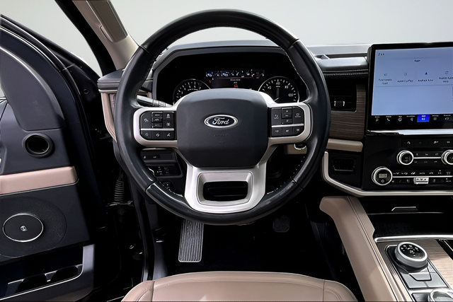 Used 2024 Ford Expedition Limited AWD/4WD image 8