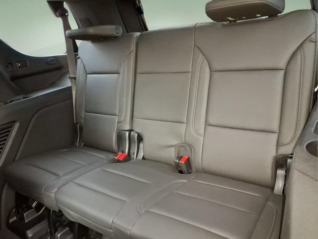 Used 2023 Chevrolet Tahoe LT w/ Luxury Package AWD/4WD image 13