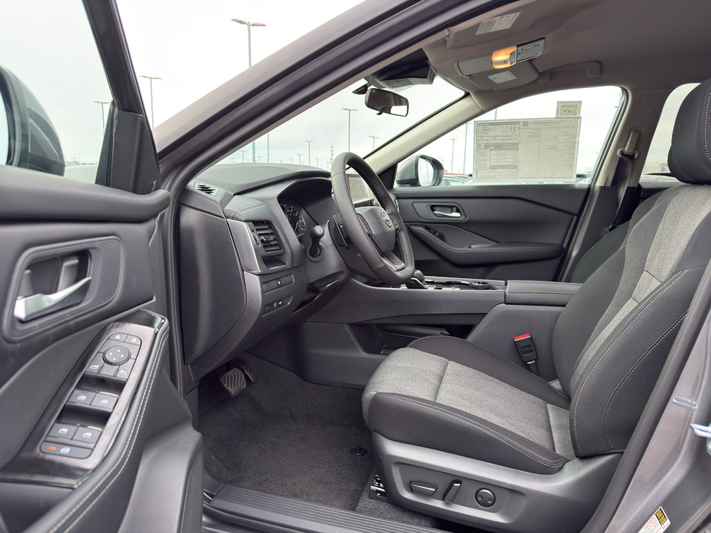 New 2026 Nissan Rogue SV AWD/4WD image 11