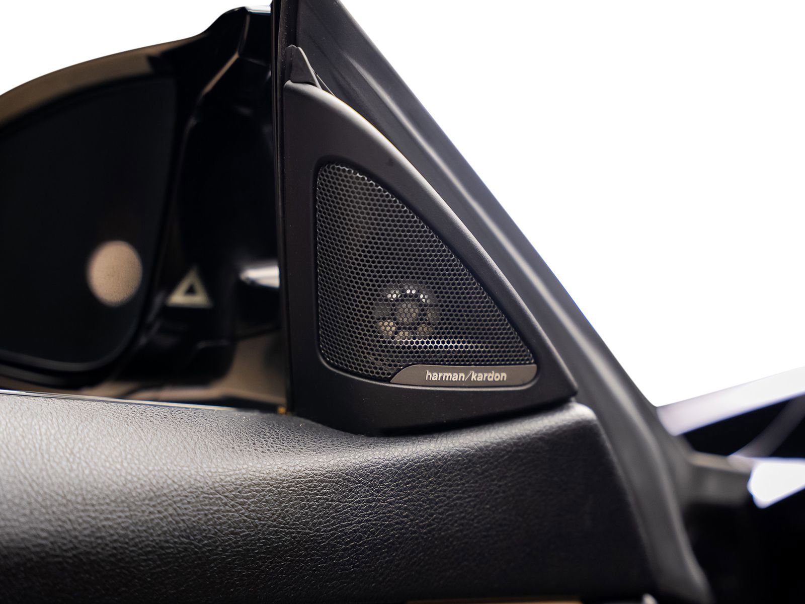 Used 2015 BMW M4 Convertible image 67