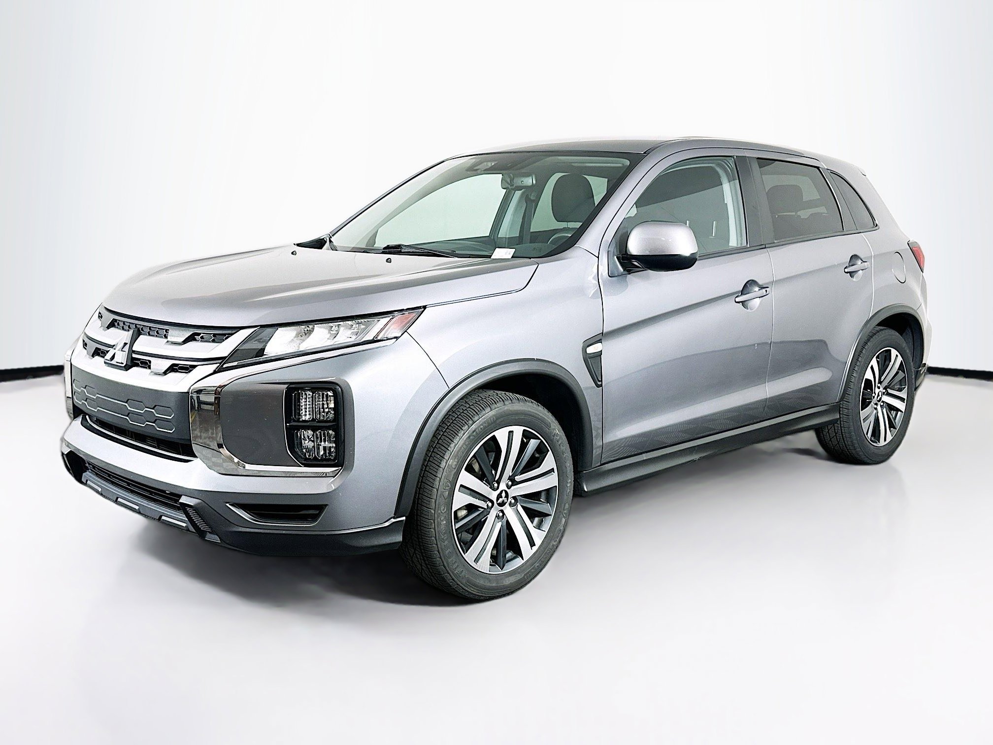 Used 2021 Mitsubishi Outlander Sport ES FWD image 3