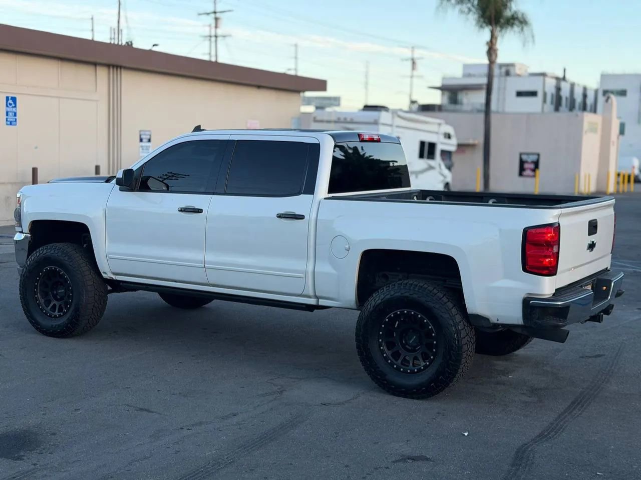 Used 2017 Chevrolet Silverado 1500 LT w/ All Star Edition image 9