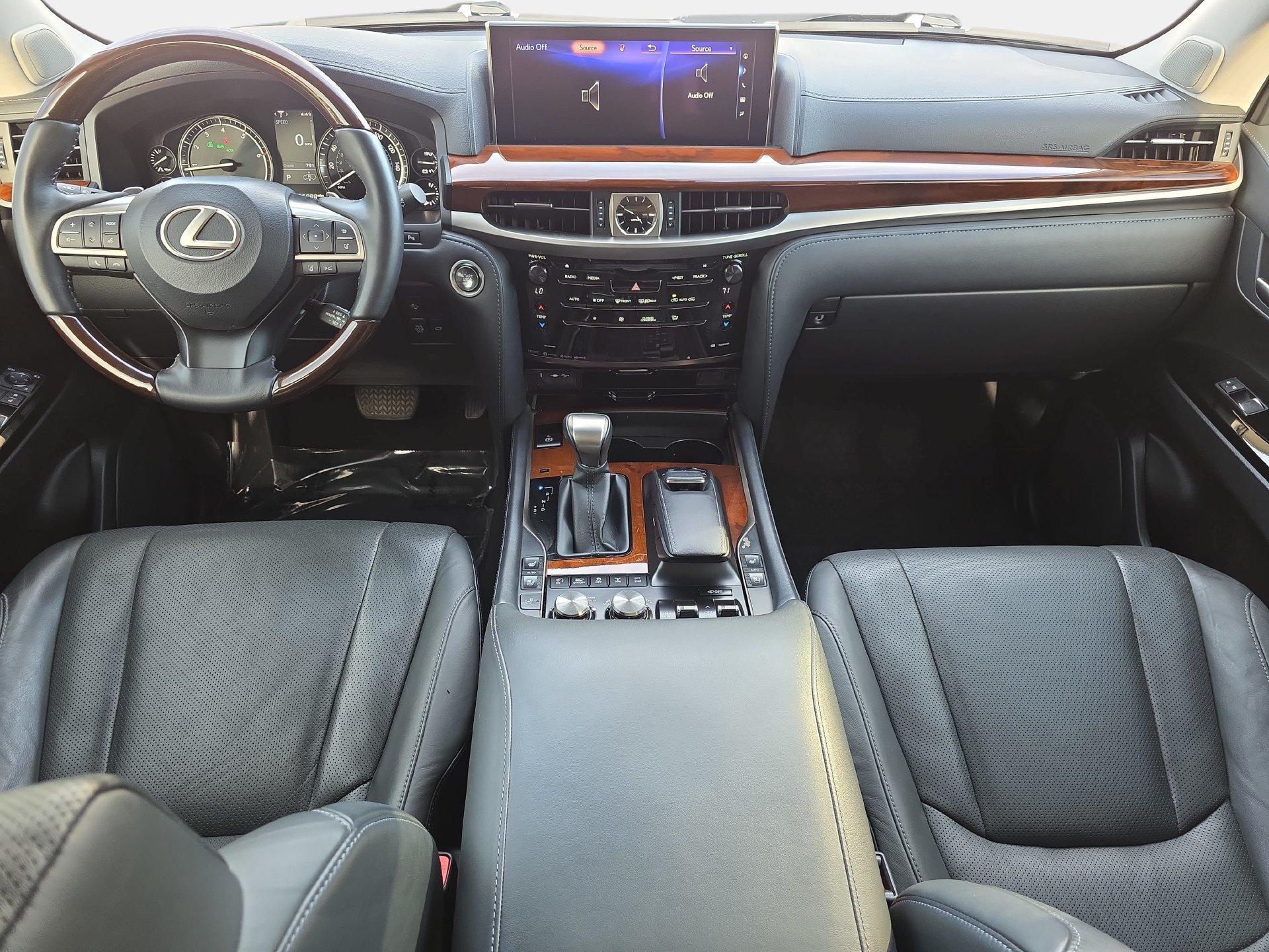 Used 2019 Lexus LX 570 4WD w/ Luxury Package image 9