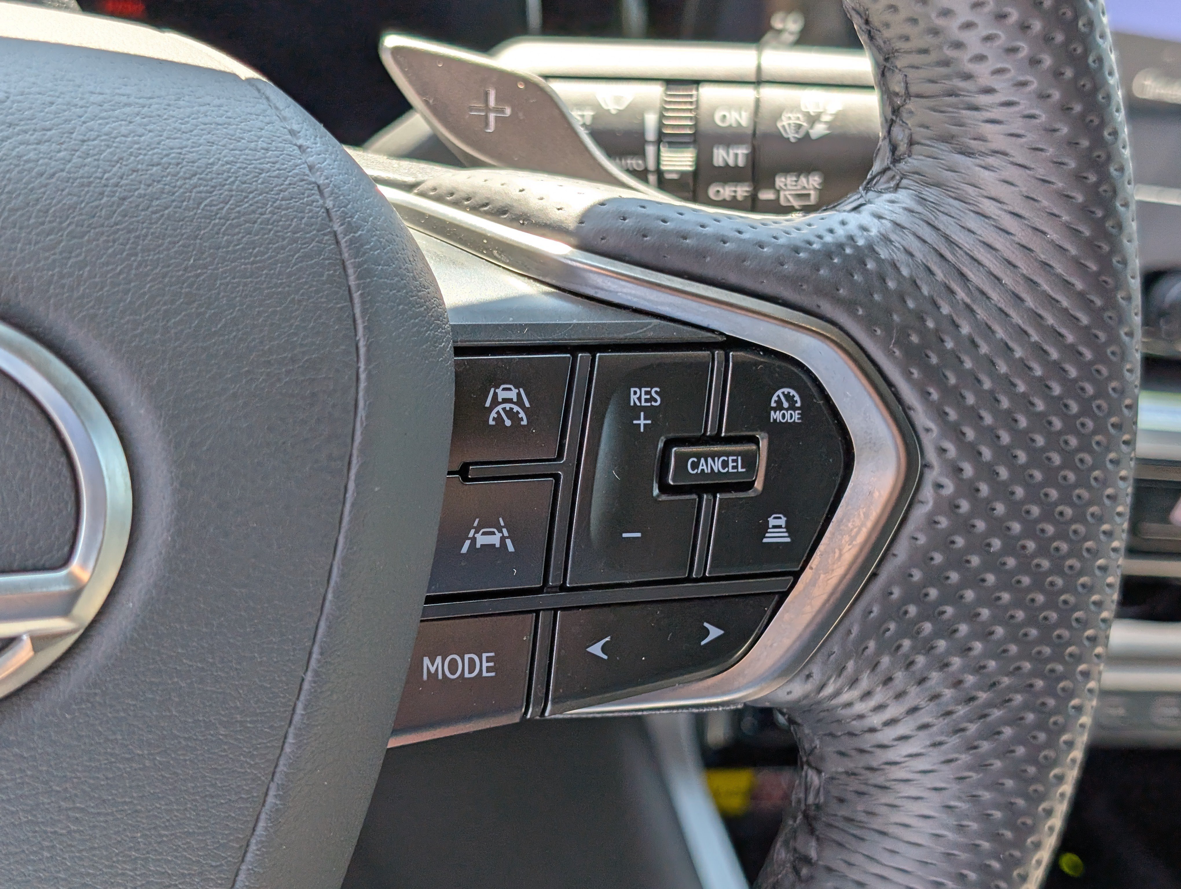 Certified 2025 Lexus TX 500h AWD w/ Technology Package image 27