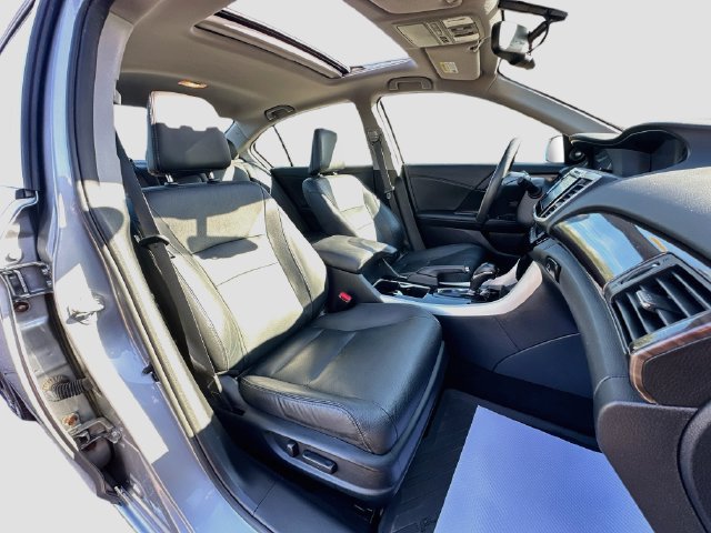 Used 2016 Honda Accord EX-L image 30