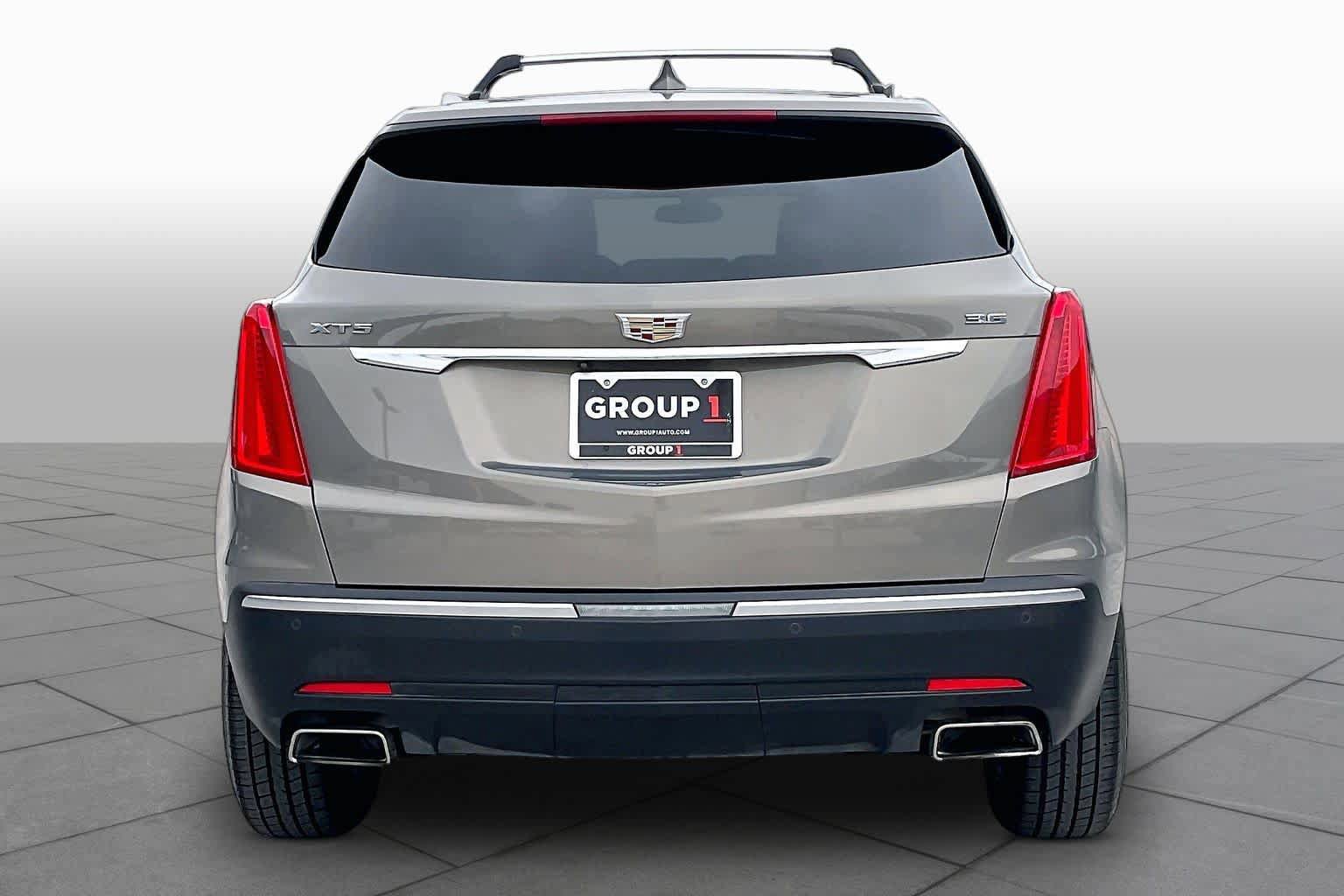 Used 2018 Cadillac XT5 Luxury FWD image 5