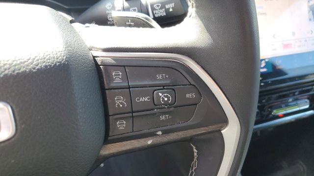 Certified 2024 Jeep Grand Cherokee L Limited w/ Black Appearance Package AWD/4WD image 13