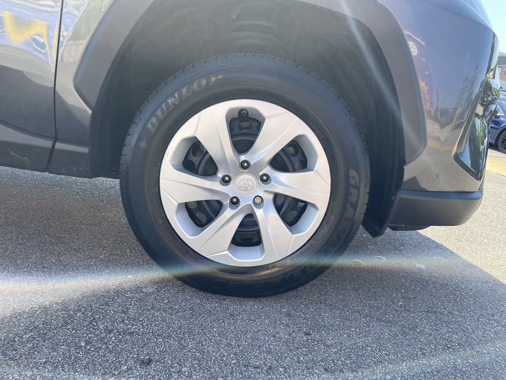 Certified 2024 Toyota RAV4 LE AWD/4WD image 11