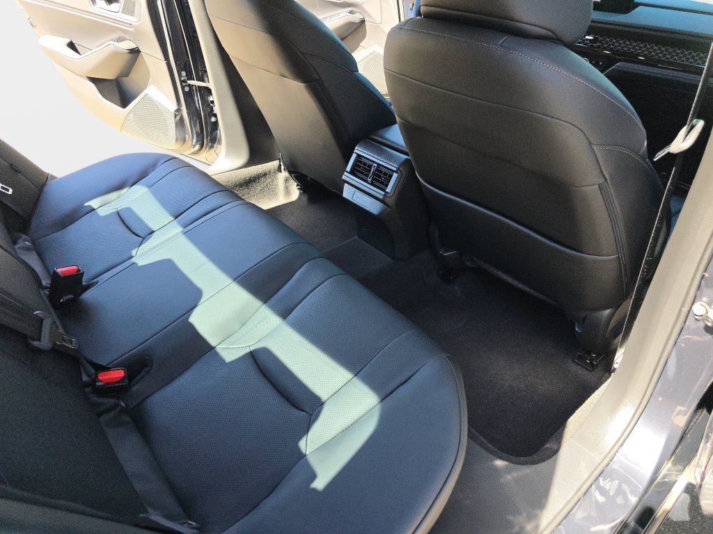 Used 2025 Honda Accord Touring image 13