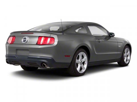 Used 2010 Ford Mustang Coupe image 2