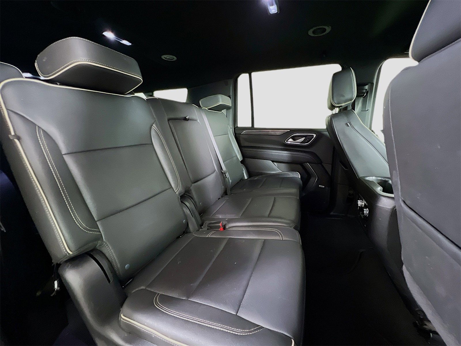 Used 2023 GMC Yukon XL SLT image 31