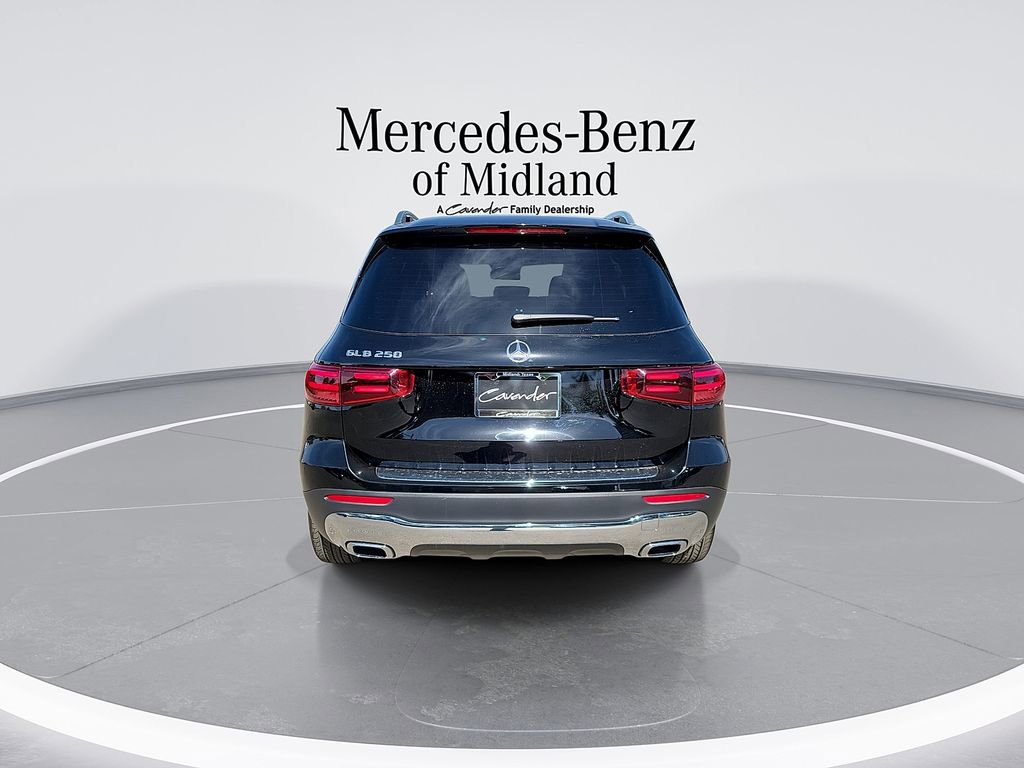 Used 2026 Mercedes-Benz GLB 250 image 7