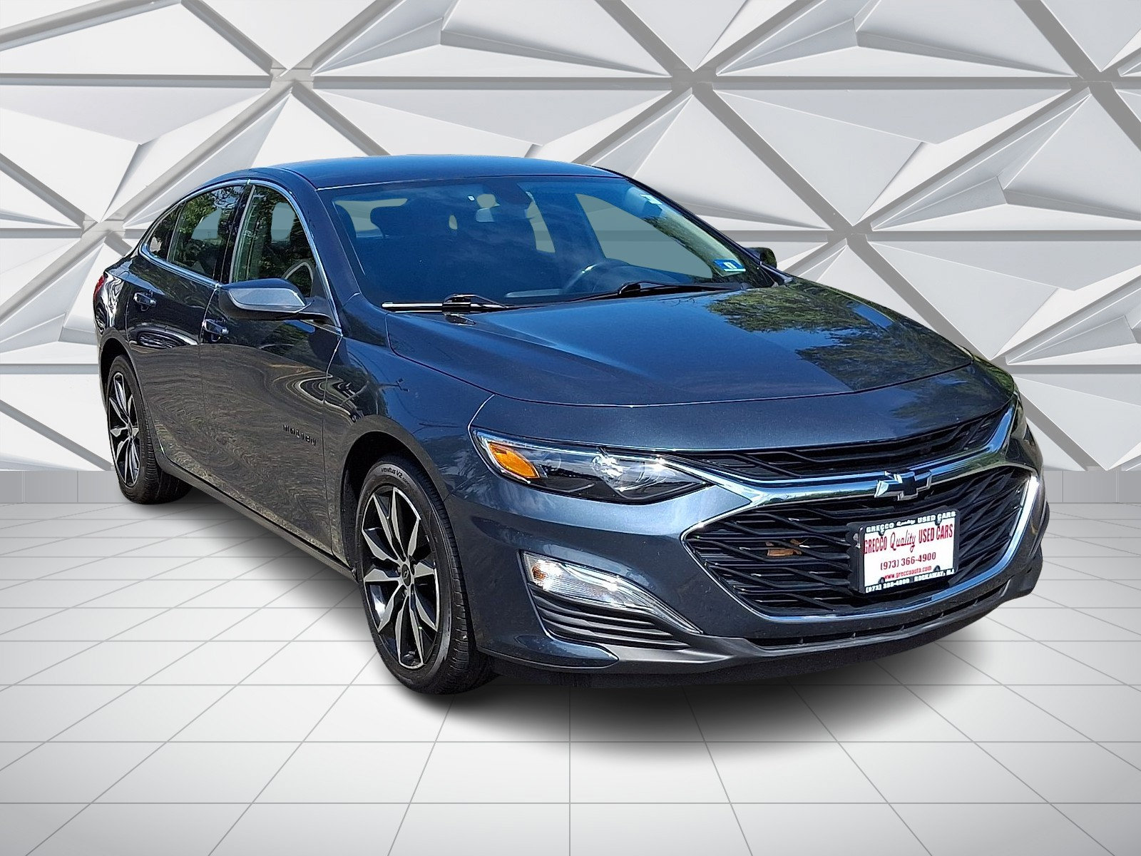 Used 2020 Chevrolet Malibu RS FWD image 2