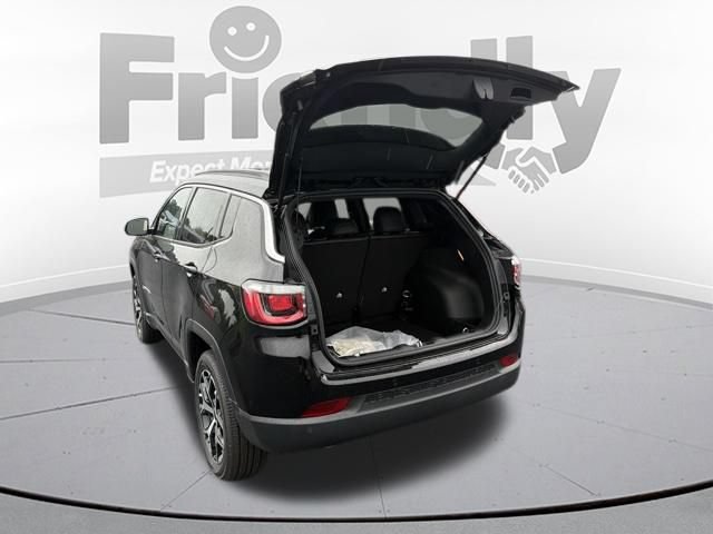 New 2026 Jeep Compass Limited AWD/4WD image 29