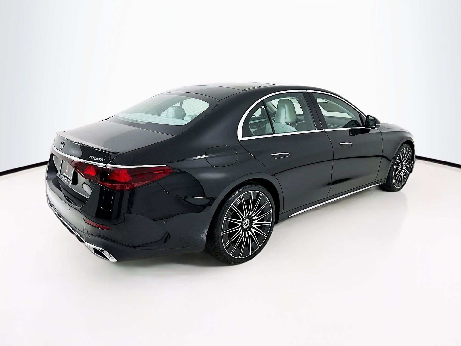 New 2026 Mercedes-Benz E 350 4MATIC Sedan image 8