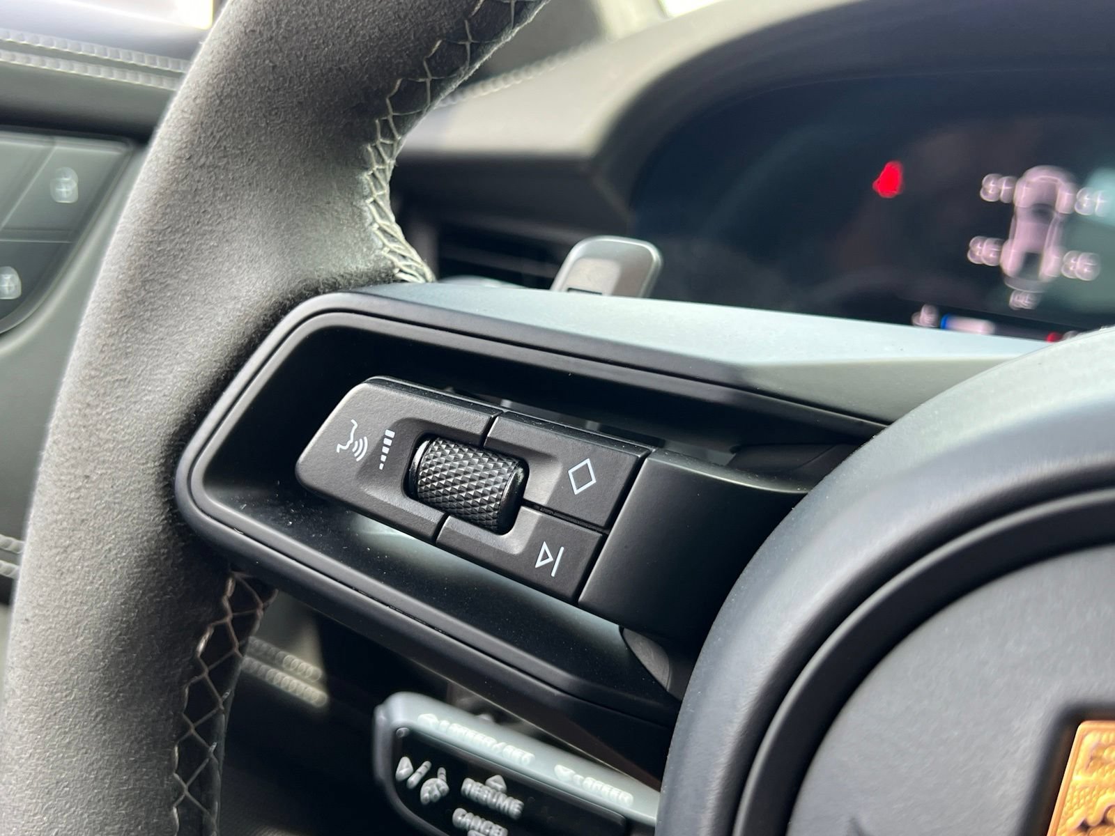Certified 2022 Porsche 911 GT3 RWD image 23