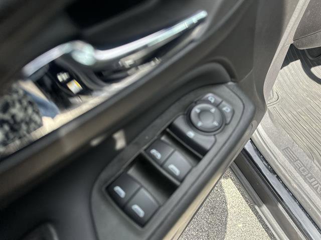 Used 2024 Chevrolet Equinox LT FWD image 38