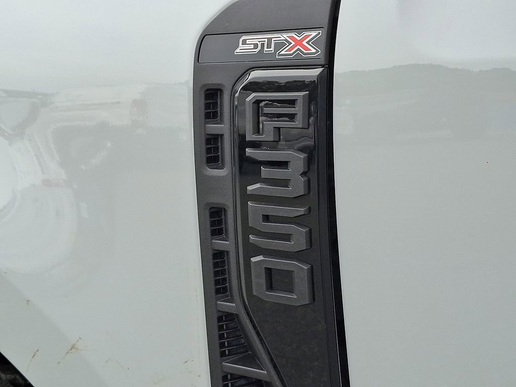 New 2026 Ford F350 XL image 19